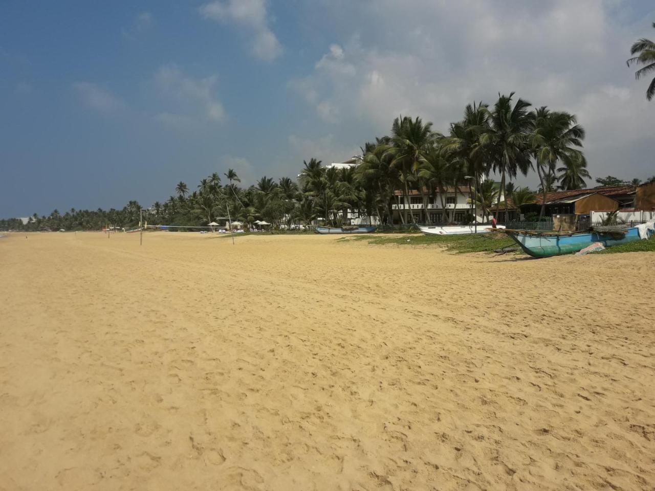 Sea Front Hikkaduwa Appartement Buitenkant foto
